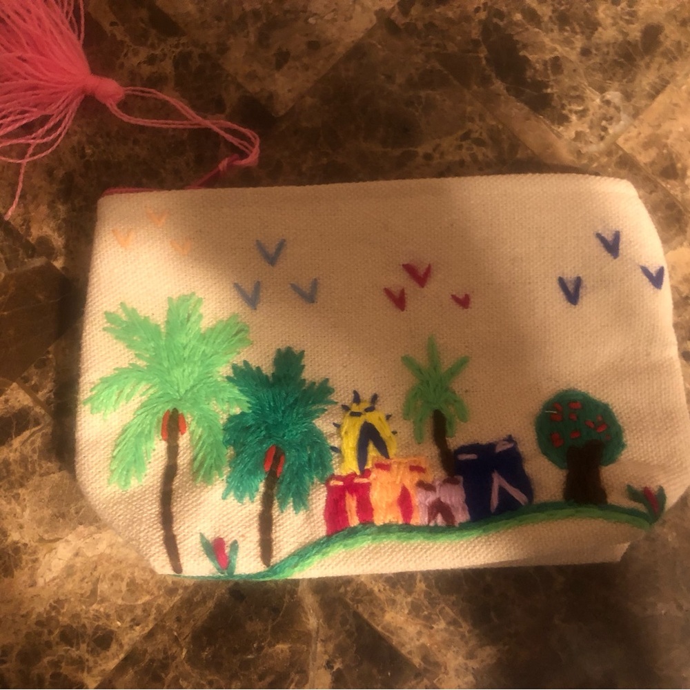 Colorful Embroidered Pouch - Picture 4 of 6
